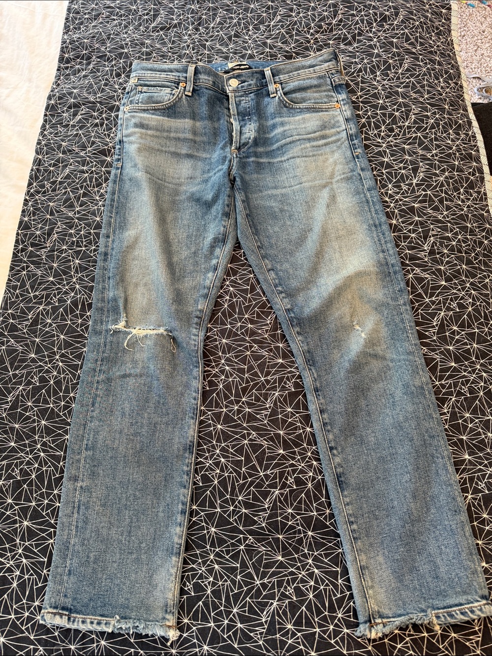 Men's Light Blue Distressed Straight-Leg Jeans